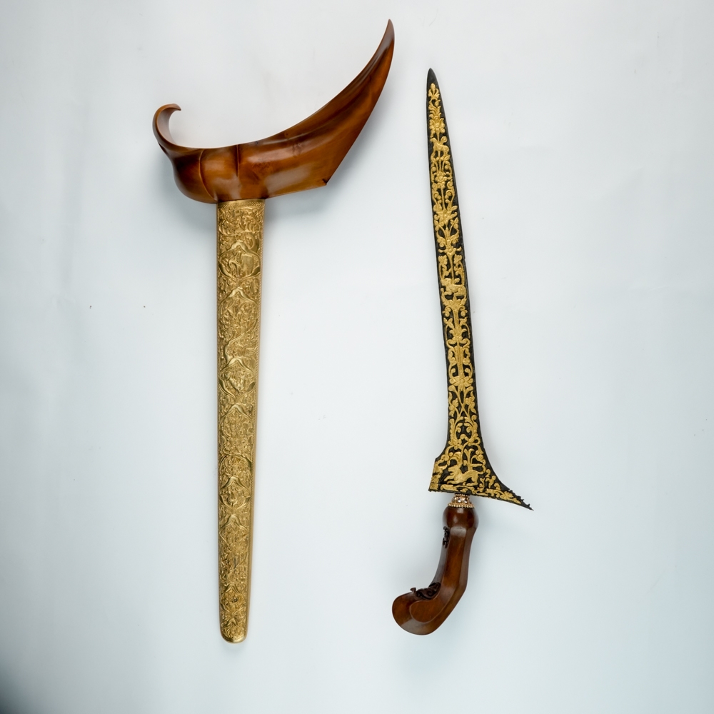 Keris Jalak Ngore Kinatah Emas Taman Sari