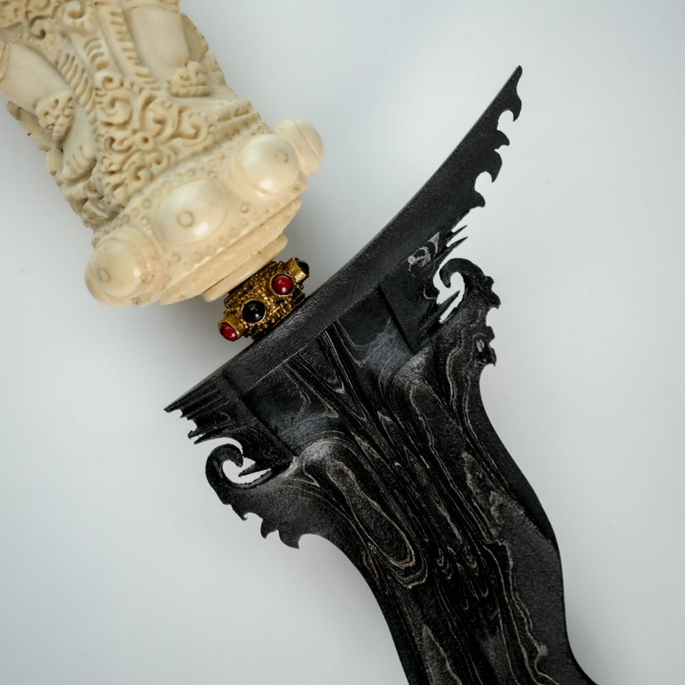 Keris Karno Tinanding Luk 17 Bali Sepuh