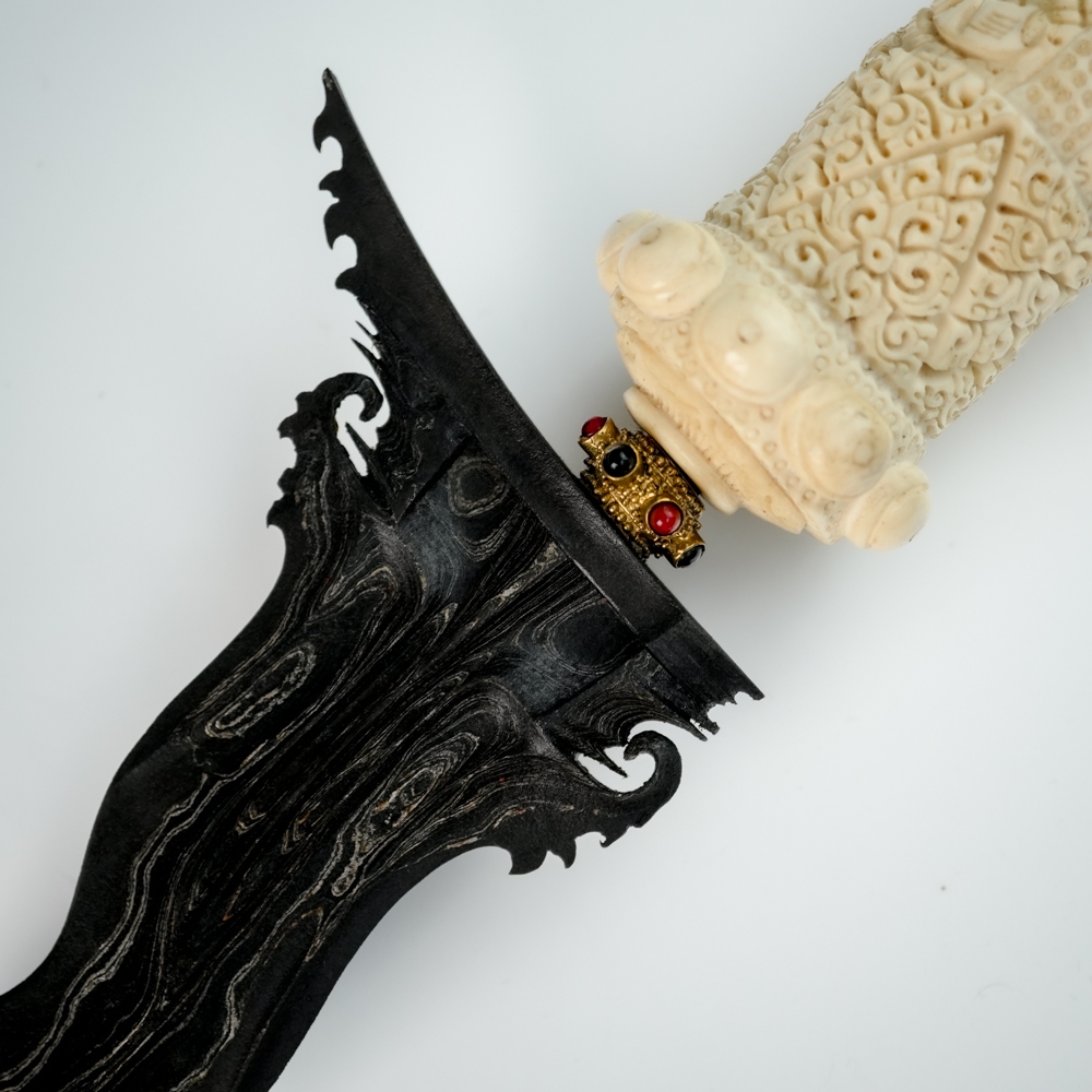 Keris Karno Tinanding Luk 17 Bali Sepuh