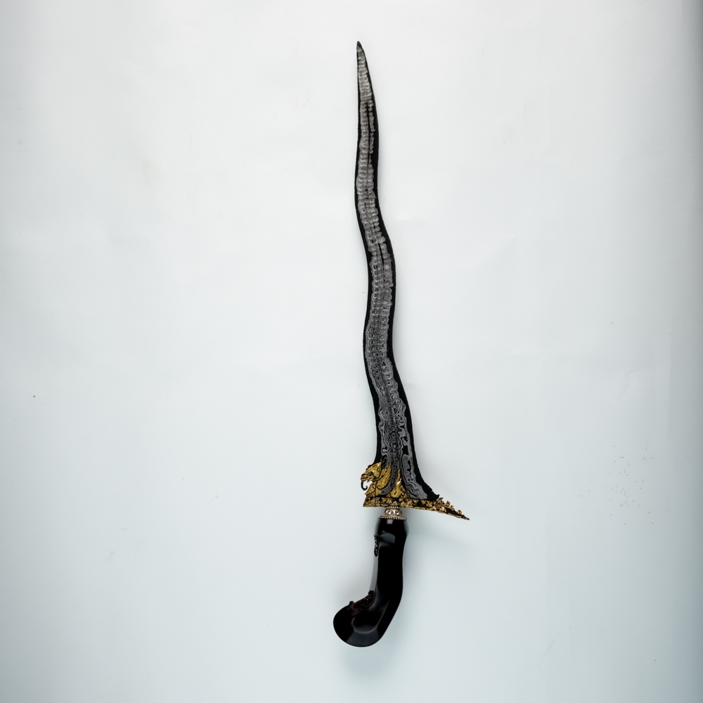 Keris Paksi Naga Liman Kinatah Emas