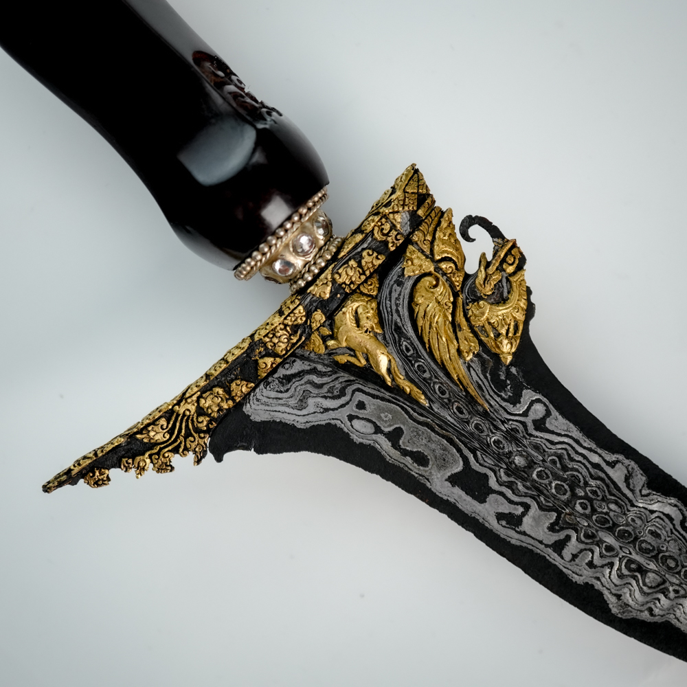 Keris Paksi Naga Liman Kinatah Emas