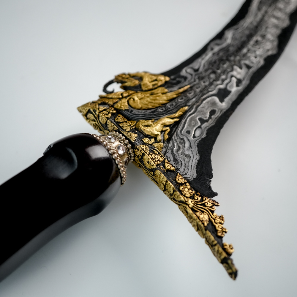 Keris Paksi Naga Liman Kinatah Emas