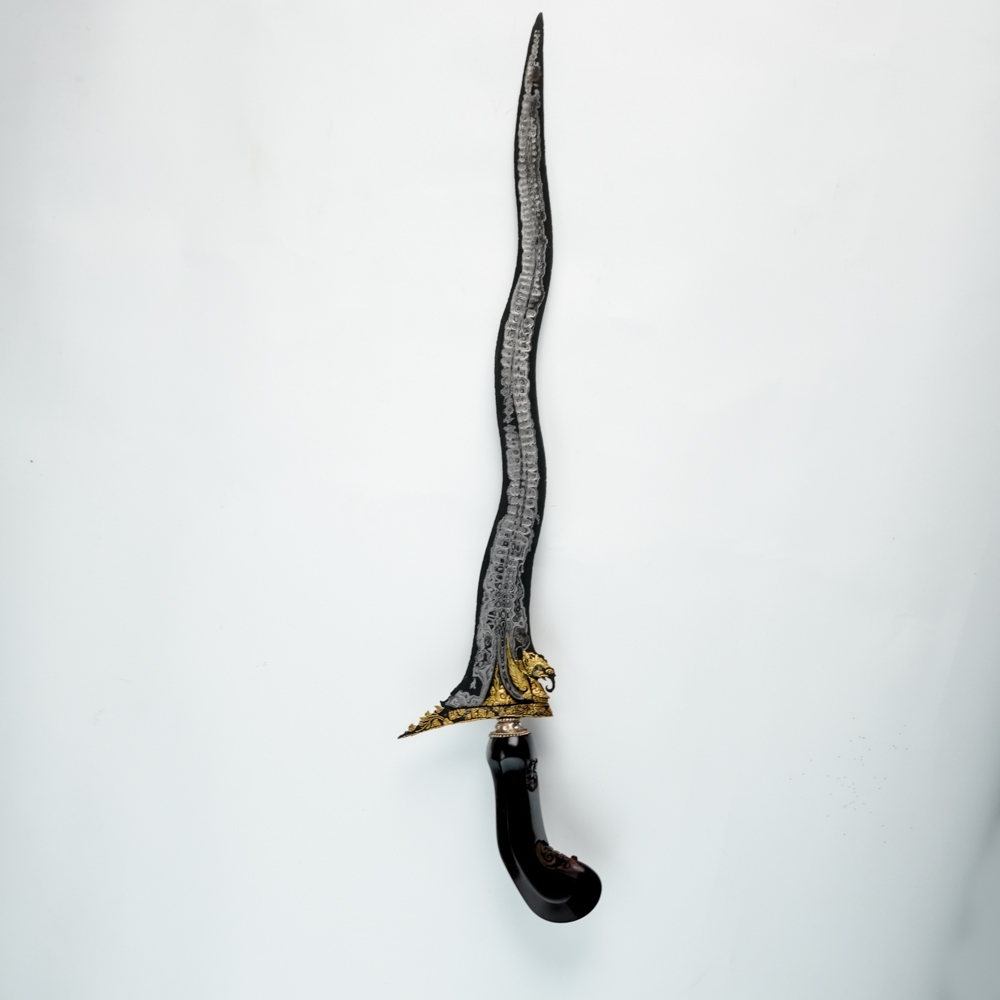 Keris Paksi Naga Liman Kinatah Emas