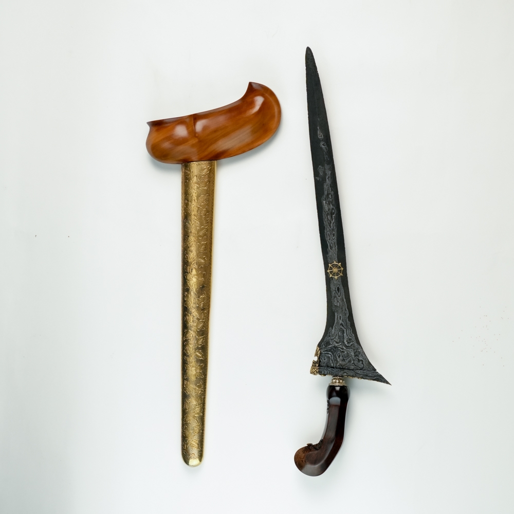 Keris Panji Penganten Kinatah Kalacakra