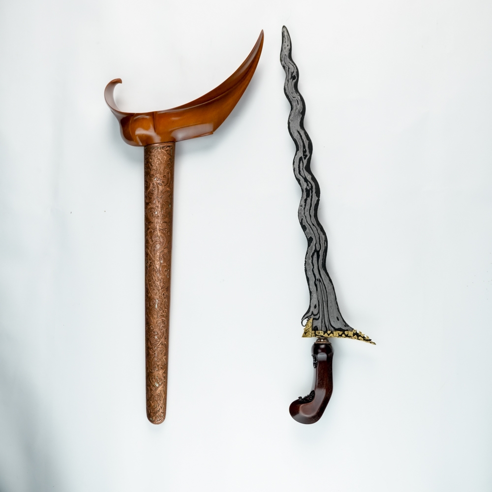 Keris Sengkelat Kinatah Emas