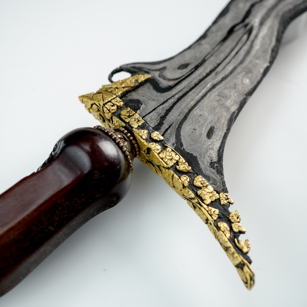 Keris Sengkelat Kinatah Emas