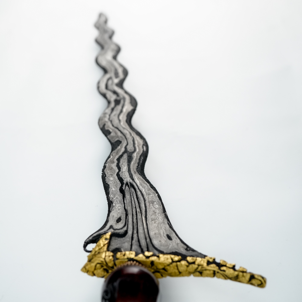 Keris Sengkelat Kinatah Emas