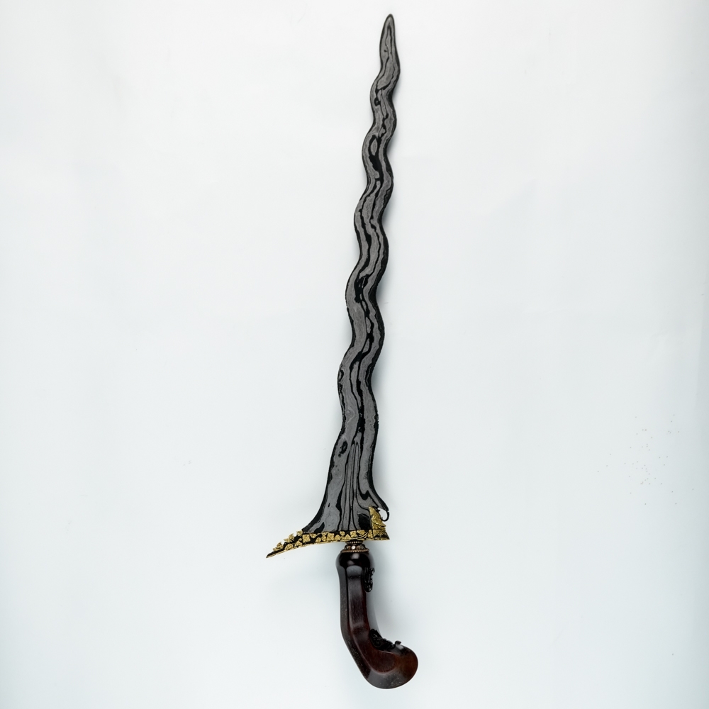 Keris Sengkelat Kinatah Emas