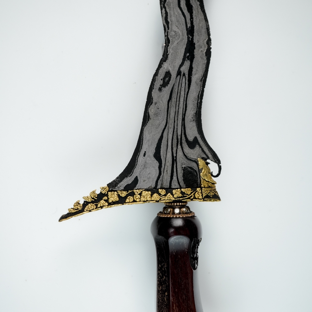 Keris Sengkelat Kinatah Emas