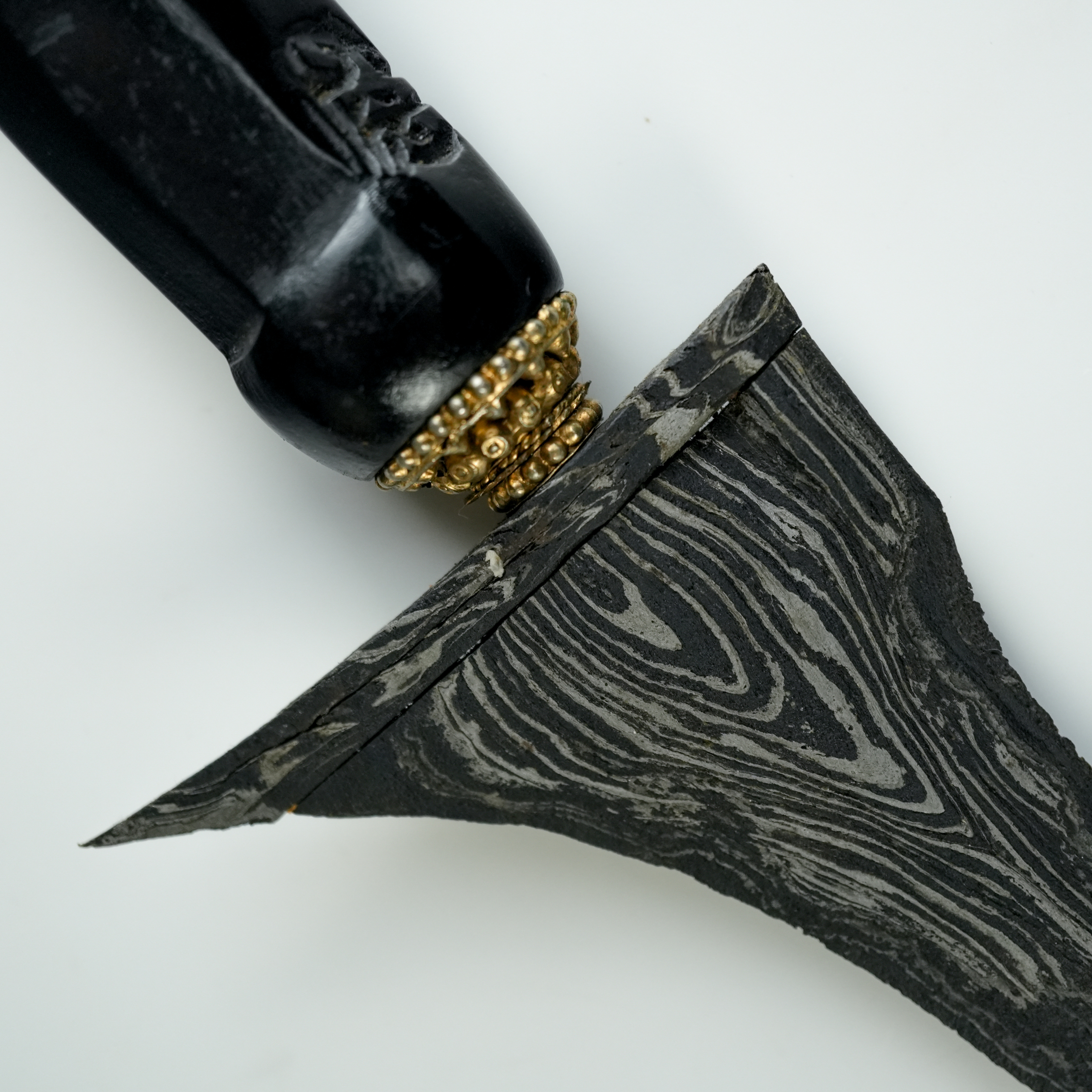 Keris Brojol Pamor Junjung Derajat Sepuh