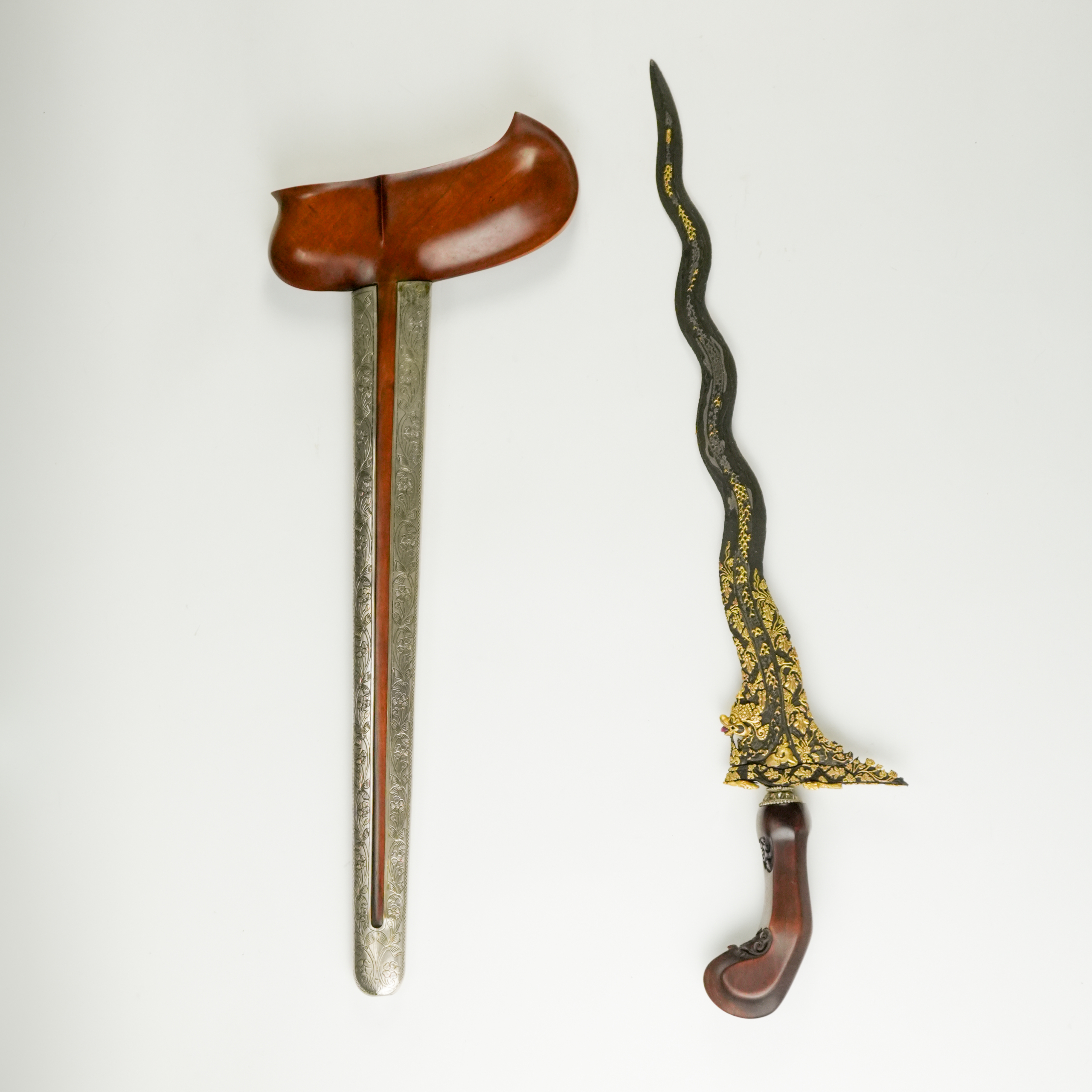 Keris Nogo Sosro Luk 9 Kinatah Emas Kamarogan Sepuh