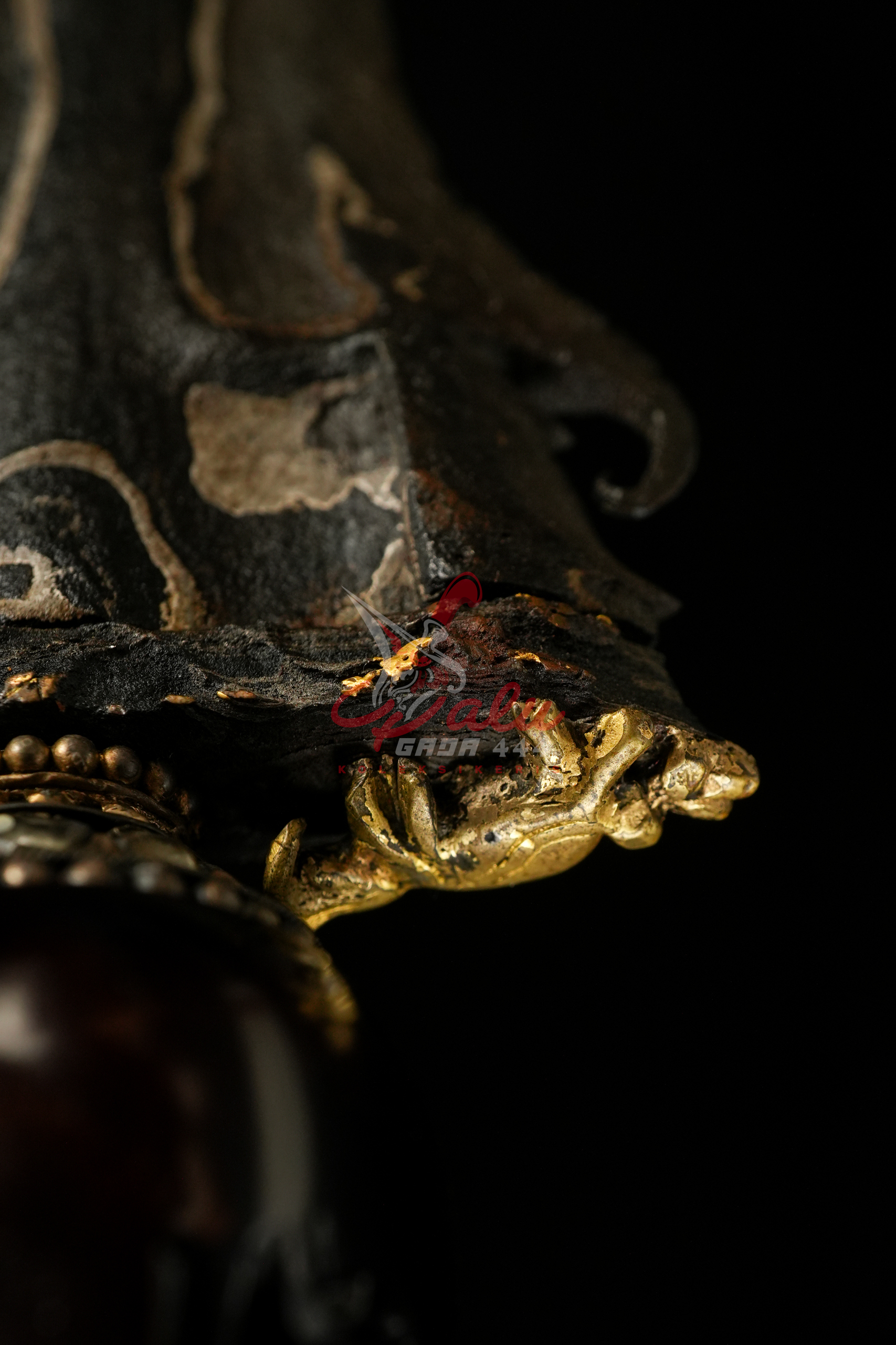 Keris Korowelang Kinatah Emas