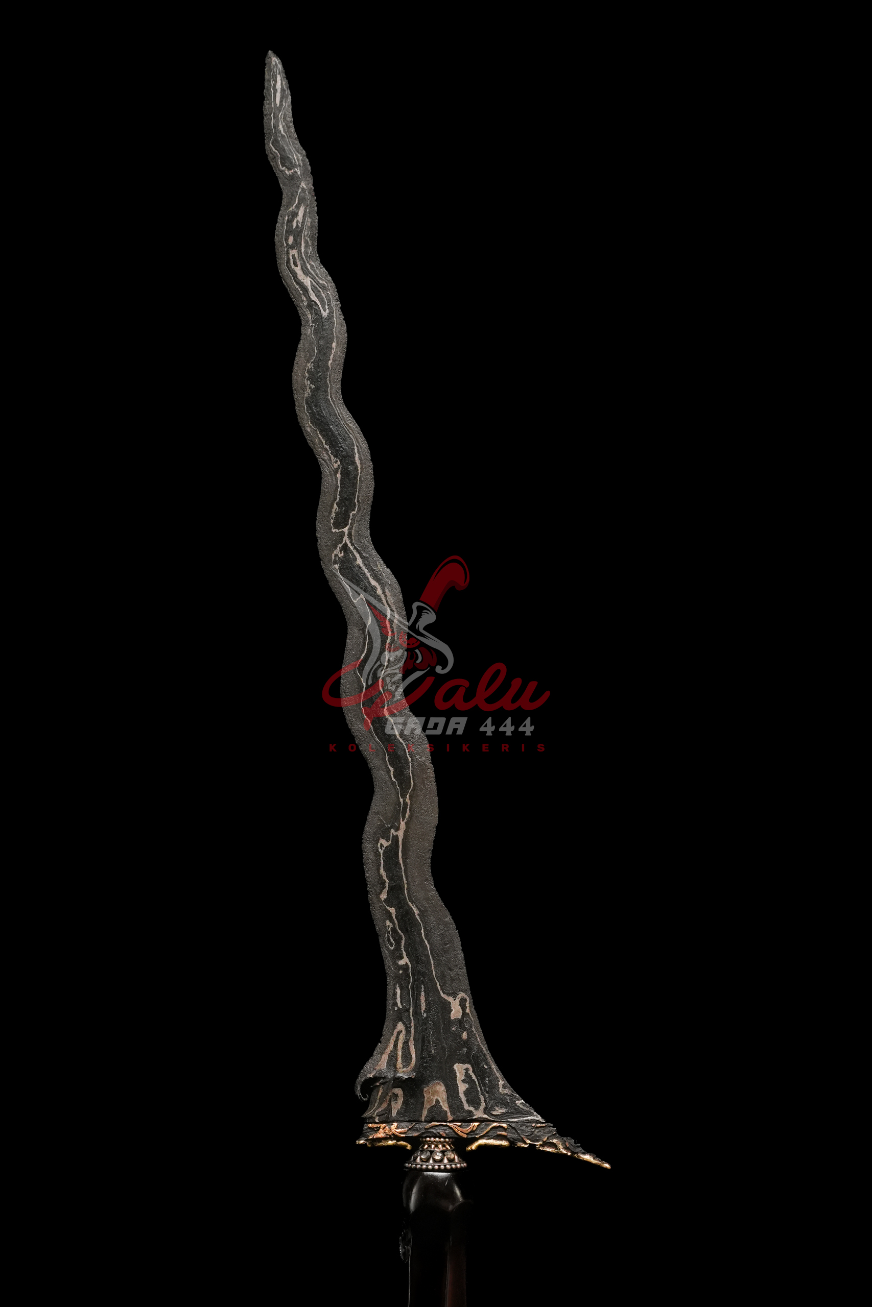 Keris Korowelang Kinatah Emas