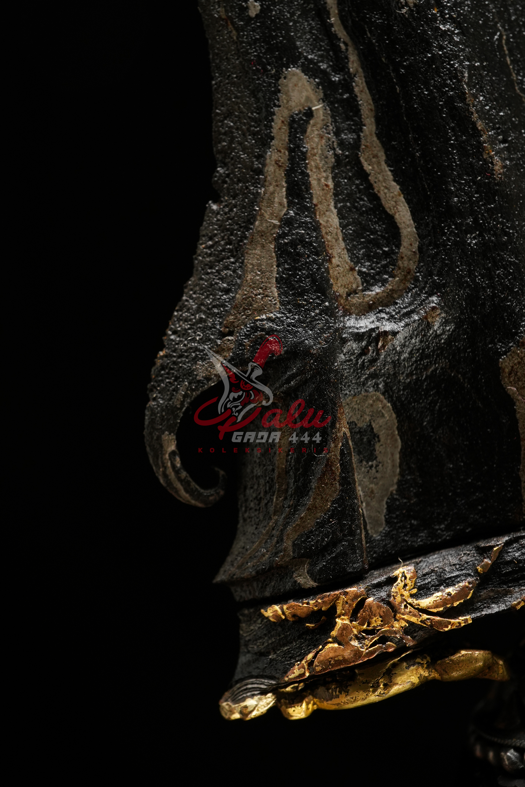 Keris Korowelang Kinatah Emas